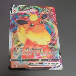 Pokemon TCG Flareon VMAX 018/203 SWSH Evolving Skies Ultra Rare Card NM - Image 1