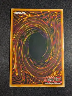 Yugioh - Dark Magician YGLD-ENA03 Unlimited Edition Common NM - Image 2