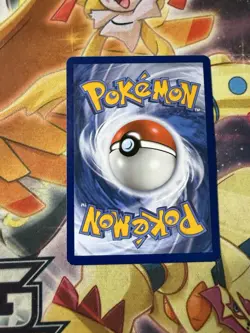 Pokemon TCG Pikachu 7/15 Holo 2022 McDonald's Holo Bleed Error - Image 4