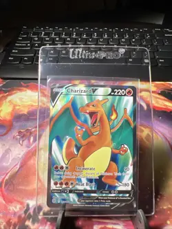 Pokemon TCG Charizard v Full Art 153/172 Brilliant Stars Ultra Rare - Image 1