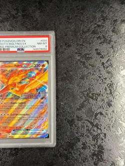 2025 POKEMON EN ROCKET S MOLTRES EX ULTRA-PREMIUM COLLECTION #031 STAMPED PSA 8 - Image 2