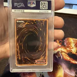 Yugioh Blue Eyes White Dragon SDK-001 PSA 7 - Image 4