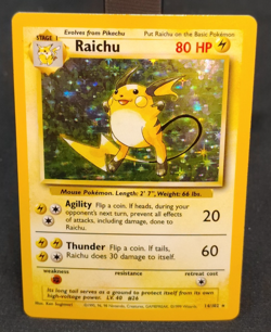 1999 Pokemon Raichu 14/102 Base Set Holo Rare Unlimited WOTC LP/NM - Image 1
