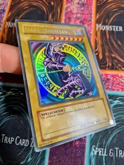 Yu-Gi-Oh! TCG Dark Magician SDY-006 Ultra Rare Unlimited LP/MP - Image 2