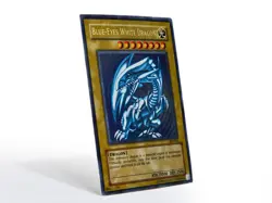 Yu-Gi-Oh! Blue-Eyes White Dragon SDK-001 1996 FOLDED Damaged M56 - Image 3