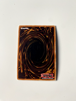 YuGiOh Caius The Shadow Monarch - SDDE-EN001 - 1st Edition - NM - Ultra Rare - Image 2