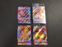 Lotto Carte Pokemon VMAX Evoluzioni Eteree Ita Umbreon Flareon Jolteon Eevee... - Image 1