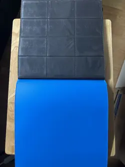 Lot of 2 VaultX 12 Pocket Strap Binders, Red & Blue, Holds 480 Cards Each - Image 4