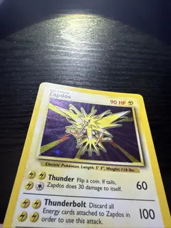 Pokemon ZAPDOS Base Set #16 16/102 Holographic - Image 2