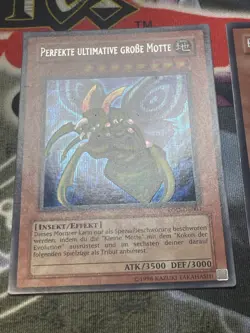 Yu-Gi-Oh! 2x Perfekte Ultimative Große Motte ROD-DE001 Prismatic Secret Promo - Image 2