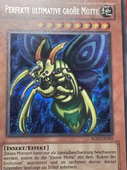 Yu-Gi-Oh! 2x Perfekte Ultimative Große Motte ROD-DE001 Prismatic Secret Promo - Image 4