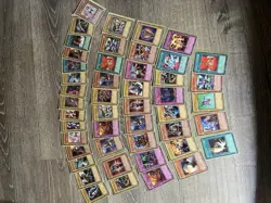 460+ Yu-Gi-Oh! card lot/first pick is all holos/Yugioh cards/dark magician - Image 4