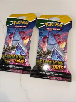 X2 Pokemon TCG: Sword & Shield - Evolving Skies Sleeved Booster Pack - Image 1