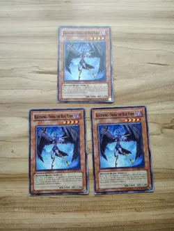 Yu-Gi-Oh! - Blackwing - Shura The Blue Flame 3X - Complete Playset - Image 3