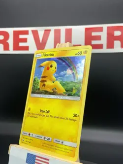 Pokemon Pikachu Shining Legends Cracked Ice Holo 28/73 HP60 Card 2017 - LP - Image 4