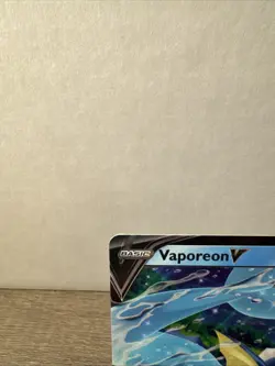 Vaporeon v SWSH150 SWSH: Sword & Shield Promo Cards Holo - Image 2