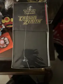 Pokemon TCG: Crown Zenith Elite Trainer Box - 10 Packs 820650851476 - Image 4