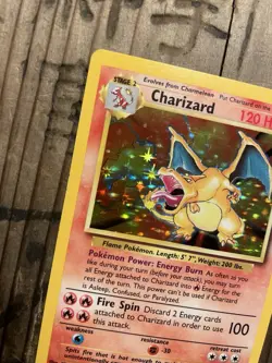Charizard 4/102 Base Set Holo Rare 1999 WOTC Pokemon Card NM - Image 3