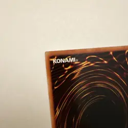 Yu-Gi-Oh! Dark Magician Girl Replica Japanese Holo P4-01 Spellcaster - Image 3