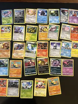 Pokemon Card Bundle 800+ Cards Includes 76 Halo Or Reversed, 240 1st Edition 636996769661 - Image 2