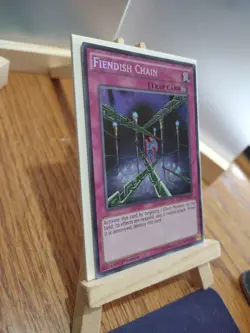 Yu-Gi-Oh Card Fiendish Chain 1st Edition Secret Rare LC5D-EN082 Collectable Item - Image 3
