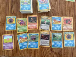 Hundreds** of 1990s Pokemon Cards Lot - Image 2