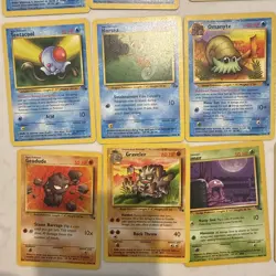 Pokemon Fossil Set Lot 24 Cards WOTC Vintage - Image 2