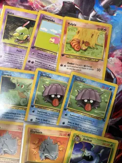 24x Vintage Pokemon Lot - 1st Edition Fossil Commons + Jungle & Rocket MP/HP - Image 3