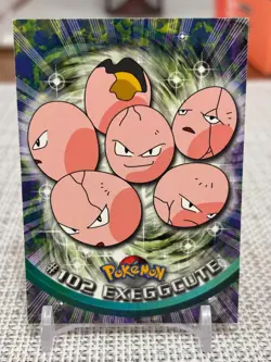 2000 Topps Pokemon #102 Exeggcute (TV Animation Series 2) Blue Logo LP - Image 1