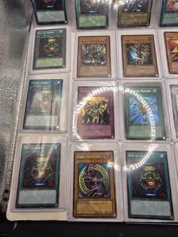 Yugioh Card Lot - 1996 1st Edition Pot Of Greed Many Valuable Card - Image 4