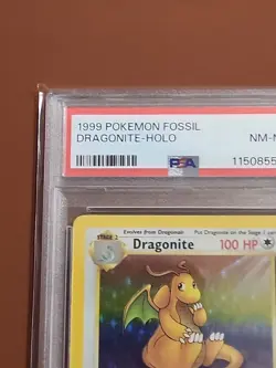 1999 Pokemon TCG Dragonite Fossil Holo Card 4/62 PSA 8 - Image 2