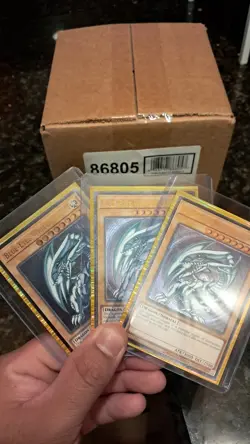 Yu-Gi-Oh Sealed OTS Tournament Pack 28 & 3x OP28 Blue Eyes White Dragon UTR Lot - Image 2