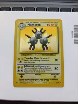 Pokemon TCG Magneton Original Base Set Holo (1999) 9/102 - Image 1
