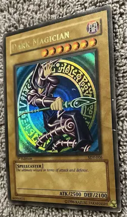 Yu-Gi-Oh! Dark Magician 1st Edition Ultra Rare SDY-006 - Image 3
