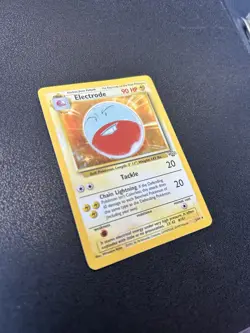 Pokemon Electrode 2/64 Base Set Holo Rare 90 MP 1999 Nintendo Card - Image 3