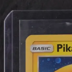 2017 POKEMON SHINING LEGENDS #28/73 PIKACHU COSMOS HOLO - Image 3