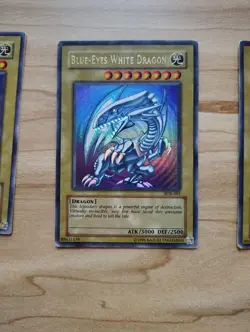 Yu-Gi-Oh - Blue Eyes White Dragon 3X - SDK-001 - Ultra Rare - Image 4