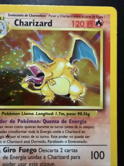 Pokemon TCG Charizard Base Set Holo Card 4/102 Spanish Edition - Image 3