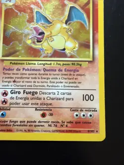 Pokemon TCG Charizard Base Set Holo Card 4/102 Spanish Edition - Image 4