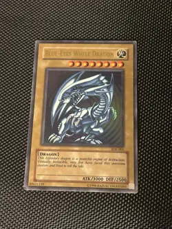 Yu-Gi-Oh! TCG Blue-Eyes White Dragon SDK-001 Ultra Rare Unlimited 1996 Konami - Image 1