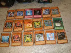 HUGE LOT OF 500+ YU-GI-OH TRADING CARDS IN TINS 1990'S - Image 3