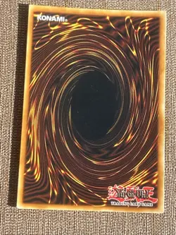 Dark Magician Girl YGLD-ENB03 YuGiOh! Ultra Rare Near Mint Unlimited NM - Image 3