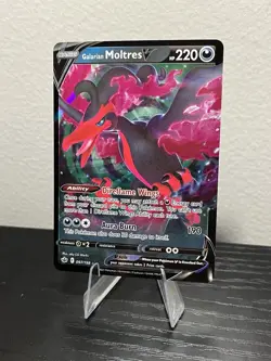 Pokemon Galarian Moltres V Ultra Rare Holo 097/198 Chilling Reign 220 HP - Image 2