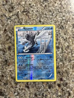 POKEMON KYUREM 43/113 RARE REVERSE HOLOFOIL LEGENDARY TREASURES LP CARD - Image 1