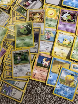 Pokemon TCG - 100 Card Mixed WOTC Lot (Jungle, Neo, Base Set, Rocket, Etc.) - Image 4