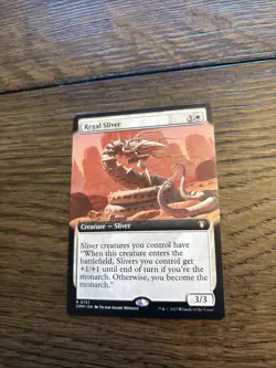 Regal Sliver (Extended Art) Commander Masters Regular - Image 1