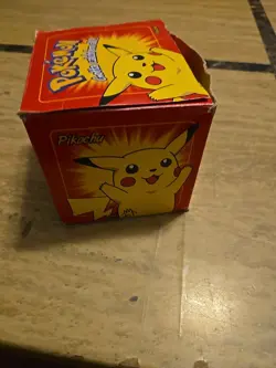1999 Burger King Collectible PIKACHU Pokemon Ball 23k Gold-plated Trading Card - Image 4