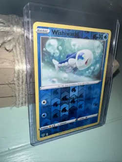 Pokemon Card TCG Darkness Ablaze - Wishiwashi 50/189 Reverse Holo In Toploader - Image 2