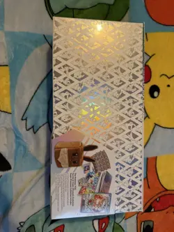 Pokemon Scarlet & Violet Prismatic Evolutions Super Premium Collection - Image 5