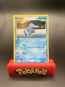 Pokemon 2004 EX-Hidden Legends Reverse Holo Card Totodile 79/101 MP - Image 1